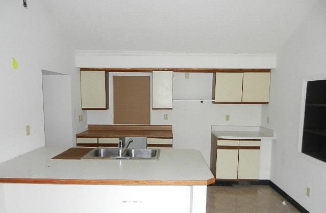 17 E 164th Ter, Belton, MO 64012