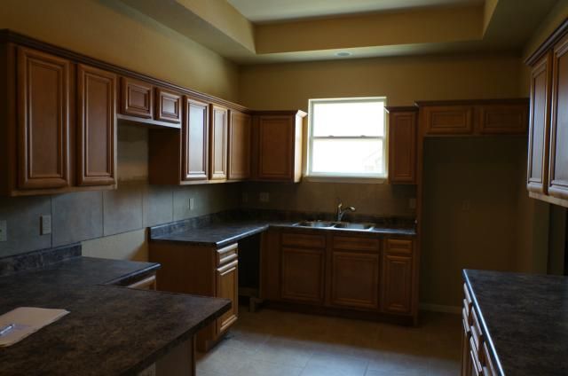 723 NE 65th Ter, Gladstone, MO 64118