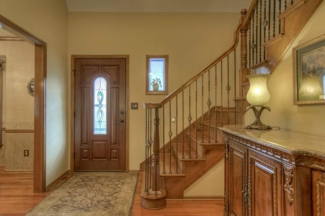 7320 N Ava Ave, Kansas City, MO 64151