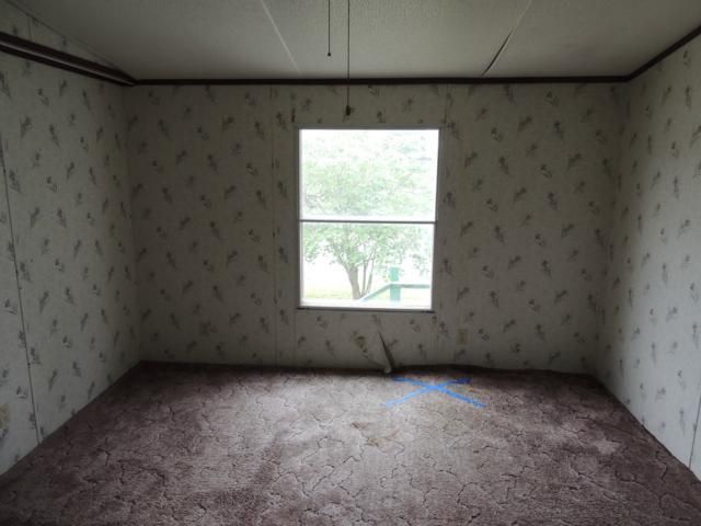 8635 Lavista Dr, Polo, MO 64671