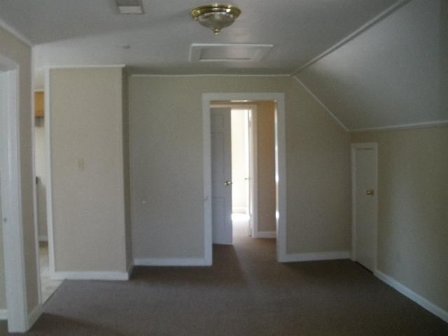519 E 75th St, Kansas City, MO 64131