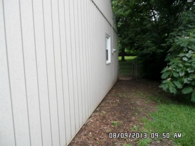 5808 Sterling Ave, Raytown, MO 64133
