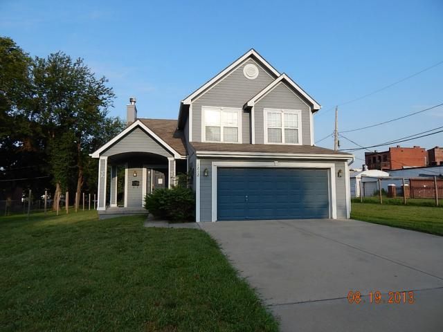 1218 Olive St, Kansas City, MO 64127