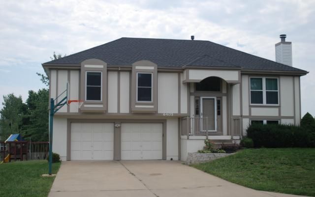 6405 W 151st Pl, Overland Park, KS 66223