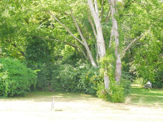 2100 S Jackson Dr, Independence, MO 64057