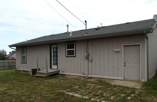 910 W 6th St, Edgerton, KS 66021