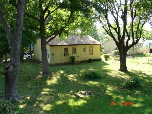714 S Sunset Dr, Independence, MO 64050