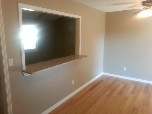 2500 SW 2nd Ter, Blue Springs, MO 64014