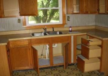 17243 S Benton Dr, Belton, MO 64012