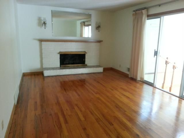 7741 N Main St, Kansas City, MO 64118