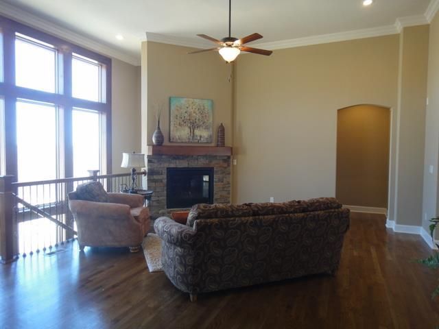 21230 W 46th Ter, Shawnee, KS 66218