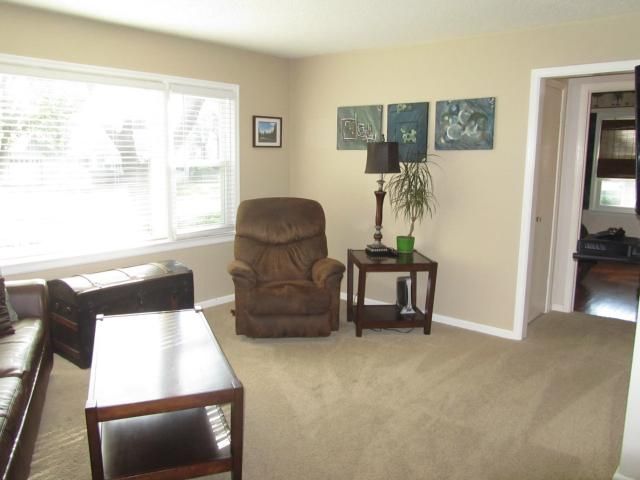 7320 Floyd St, Overland Park, KS 66204