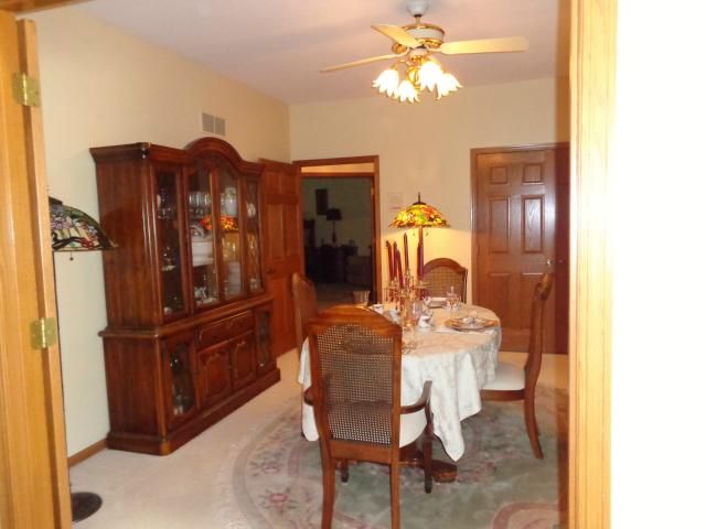 9350 Olmstead Rd, Kansas City, MO 64138