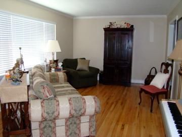 4104 E 107th Ter, Kansas City, MO 64137