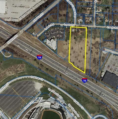 8809 Leeds Rd, Kansas City, MO 64129