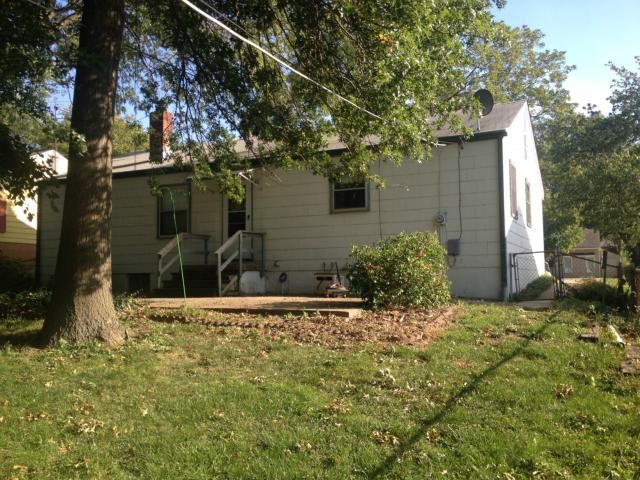 806 NE 67 Pl, Gladstone, MO 64118