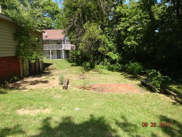8405 Pershing Rd, Raytown, MO 64138