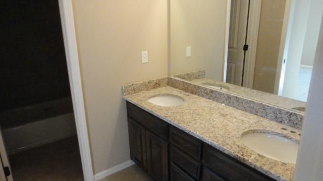 2931 NE 89 St, Kansas City, MO 64156