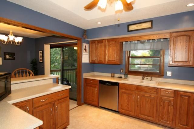 7412 NW 77th St, Kansas City, MO 64152
