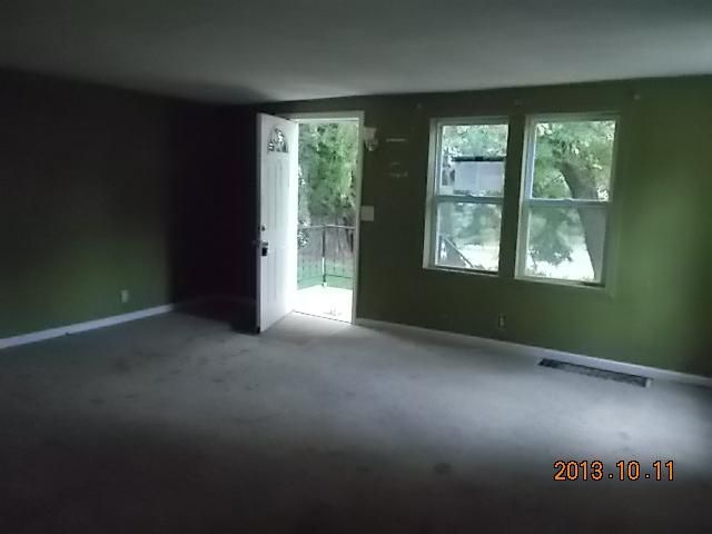 907 N Osage St, Independence, MO 64050