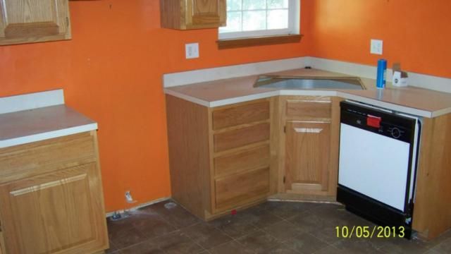 3010 E 10th St, Kansas City, MO 64127