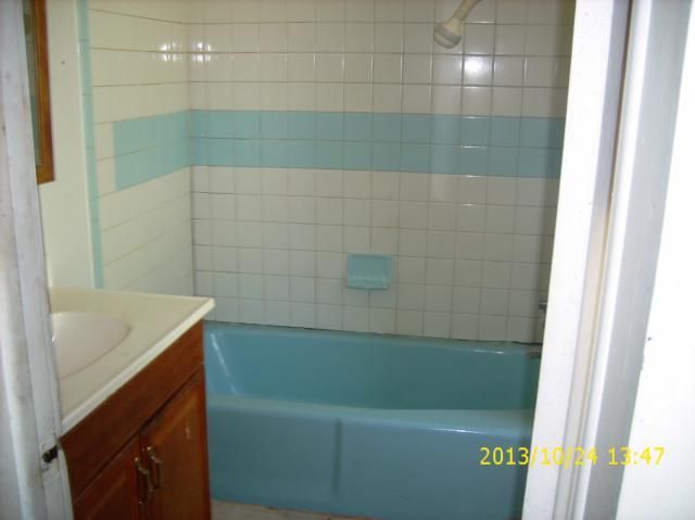 1135 Spruce St, Leavenworth, KS 66048