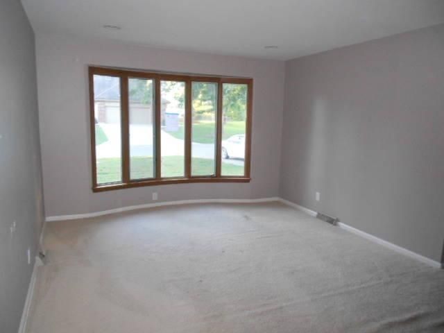 9100 E 51 Ter, Kansas City, MO 64133