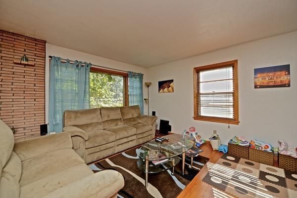 116 NE Northcrest Dr, Kansas City, MO 64116