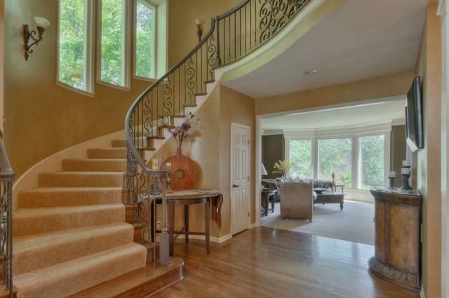 13917 Flint St, Overland Park, KS 66221