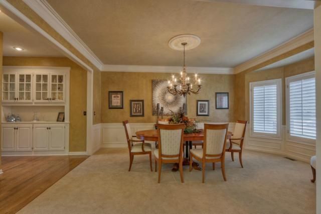 13917 Flint St, Overland Park, KS 66221