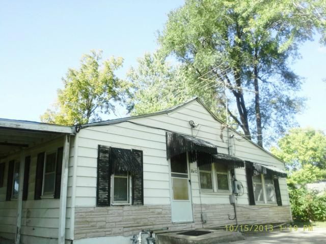 8600 Pershing Rd, Kansas City, MO 64138
