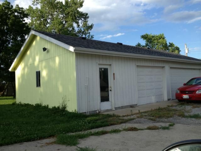 510 Elm St, Cameron, MO 64429