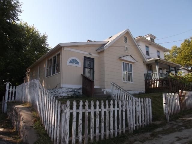 4403 E 23rd St, Kansas City, MO 64127