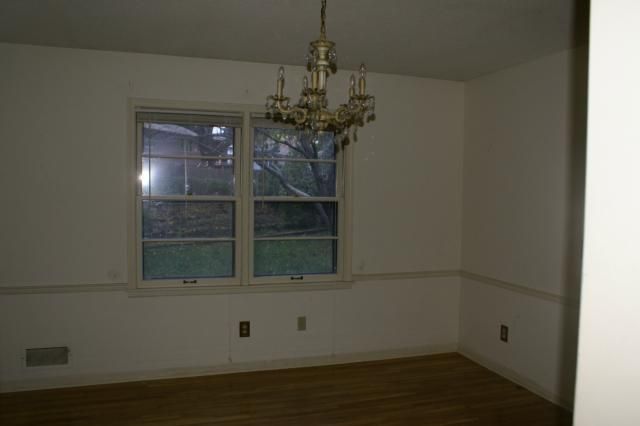 6620 Garnett Dr, Shawnee, KS 66203