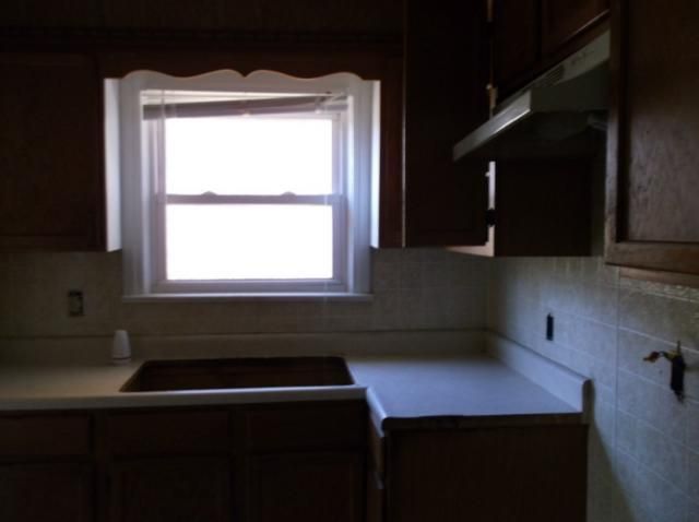 6818 E 13th St, Kansas City, MO 64126
