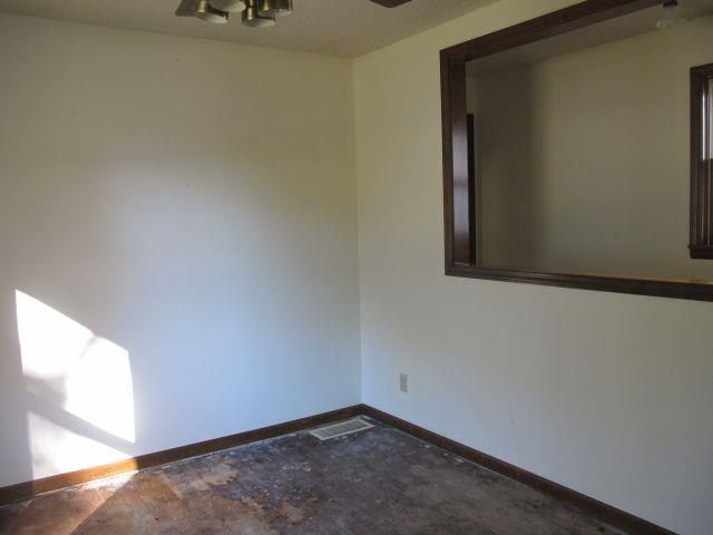 1024 Pottawatomie St, Leavenworth, KS 66048