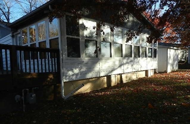 12 Circle Dr, Paola, KS 64477