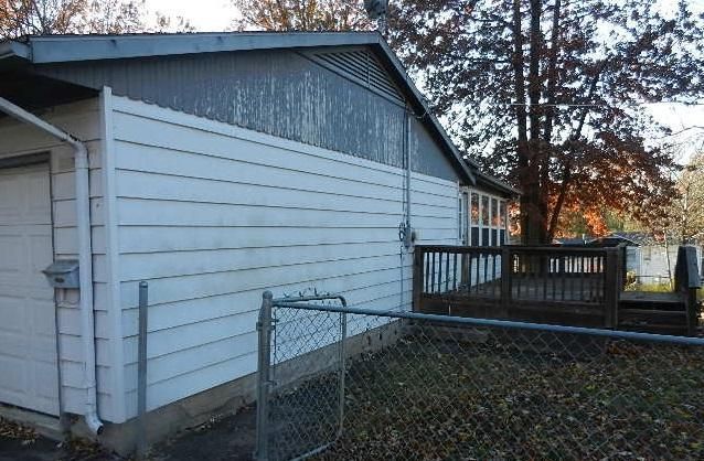 12 Circle Dr, Paola, KS 64477
