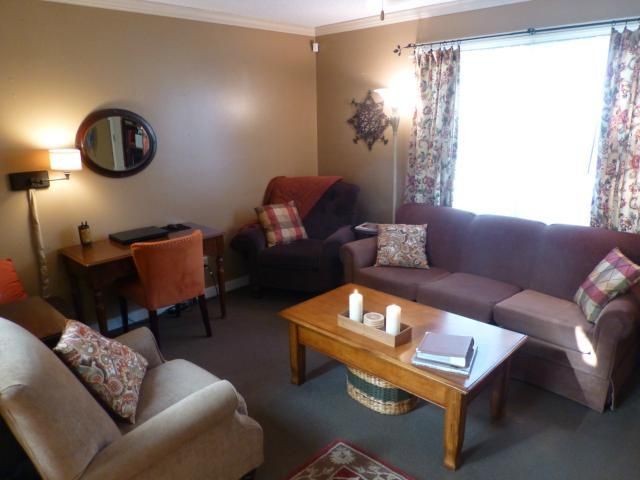 738 Lake St, Lawrence, KS 66044