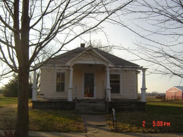 406 Main St, Princeton, KS 66078