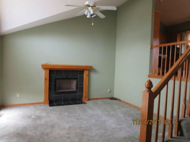 9802 NW 87th Ter, Kansas City, MO 64152
