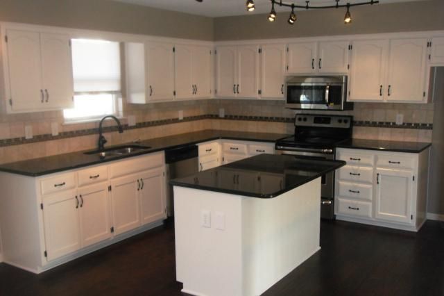 14921 E 49th Ter, Kansas City, MO 64136