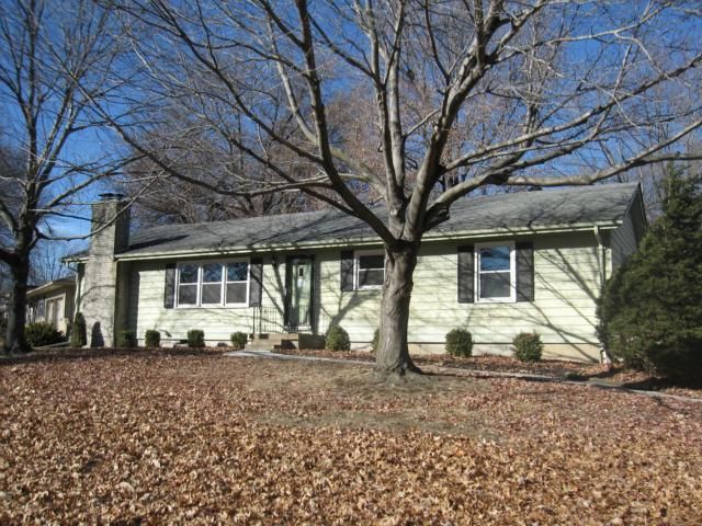 4704 E 110th St, Kansas City, MO 64137