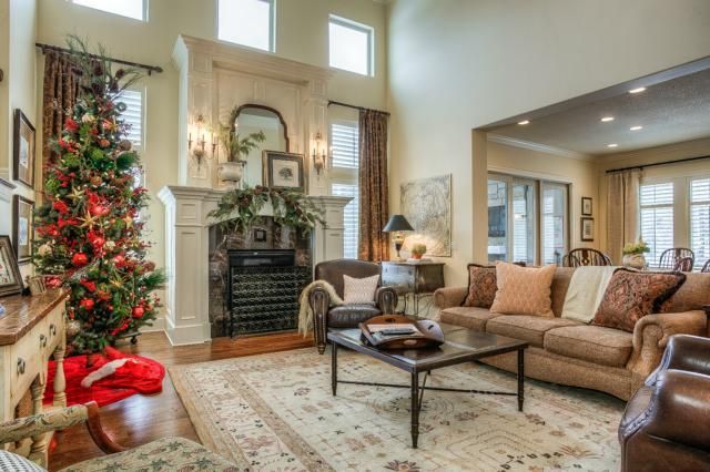 9508 W 161 St, Overland Park, KS 66085