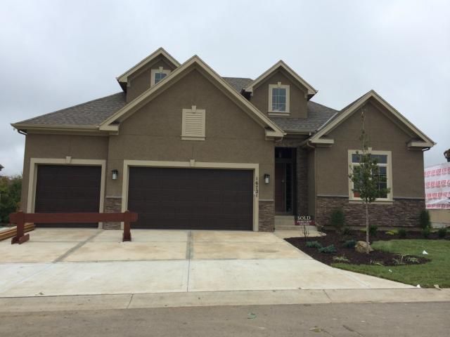 16721 Hauser St, Overland Park, KS 66062
