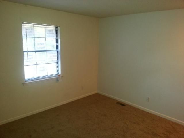 11 W 132nd St, Kansas City, MO 64145