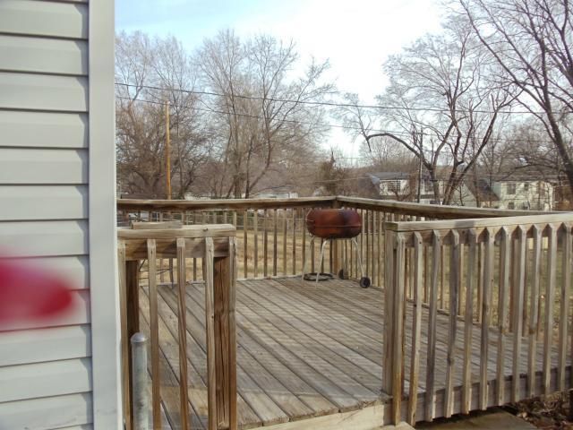 5211 E 40th St, Kansas City, MO 64130