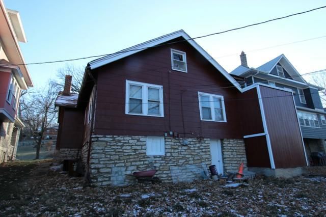 1834 E 47th Ter, Kansas City, MO 64130