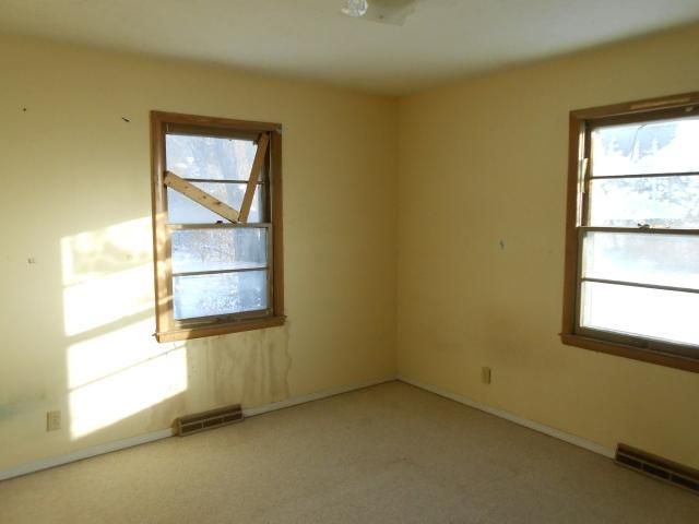 1104 Kearney Rd, Excelsior Springs, MO 64024
