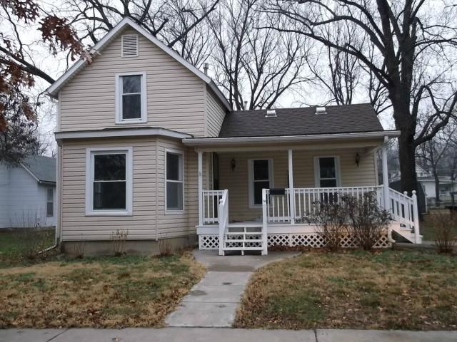309 S Ash St, Ottawa, KS 66067